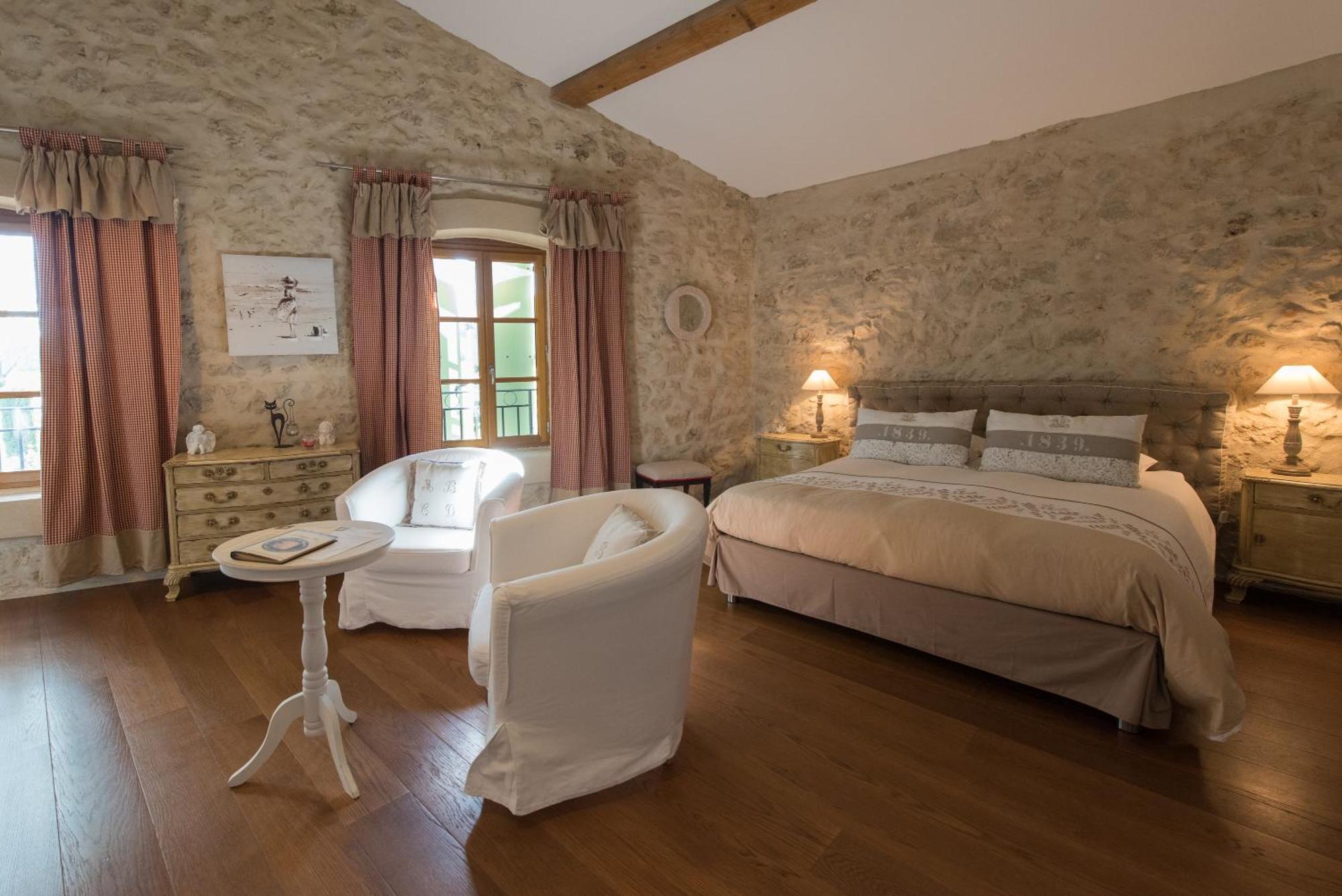 מלון Ouveillan Le Relais De Pigasse מראה חיצוני תמונה
